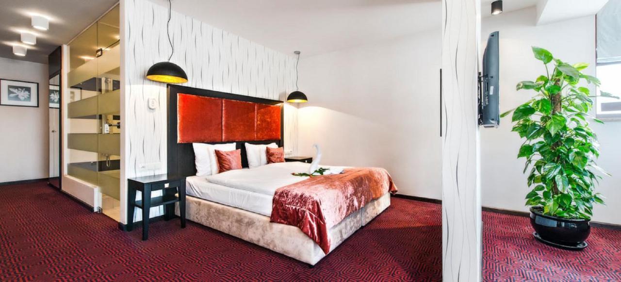 Hotel Silvia Gold Gliwice Room photo
